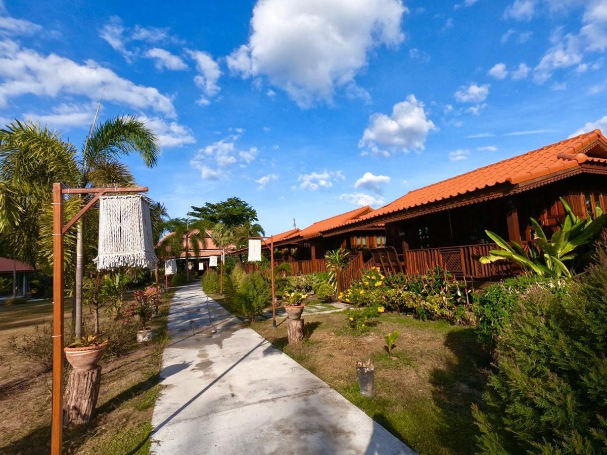 Bu-Nga Resort Koh Lipe Zewnętrze zdjęcie