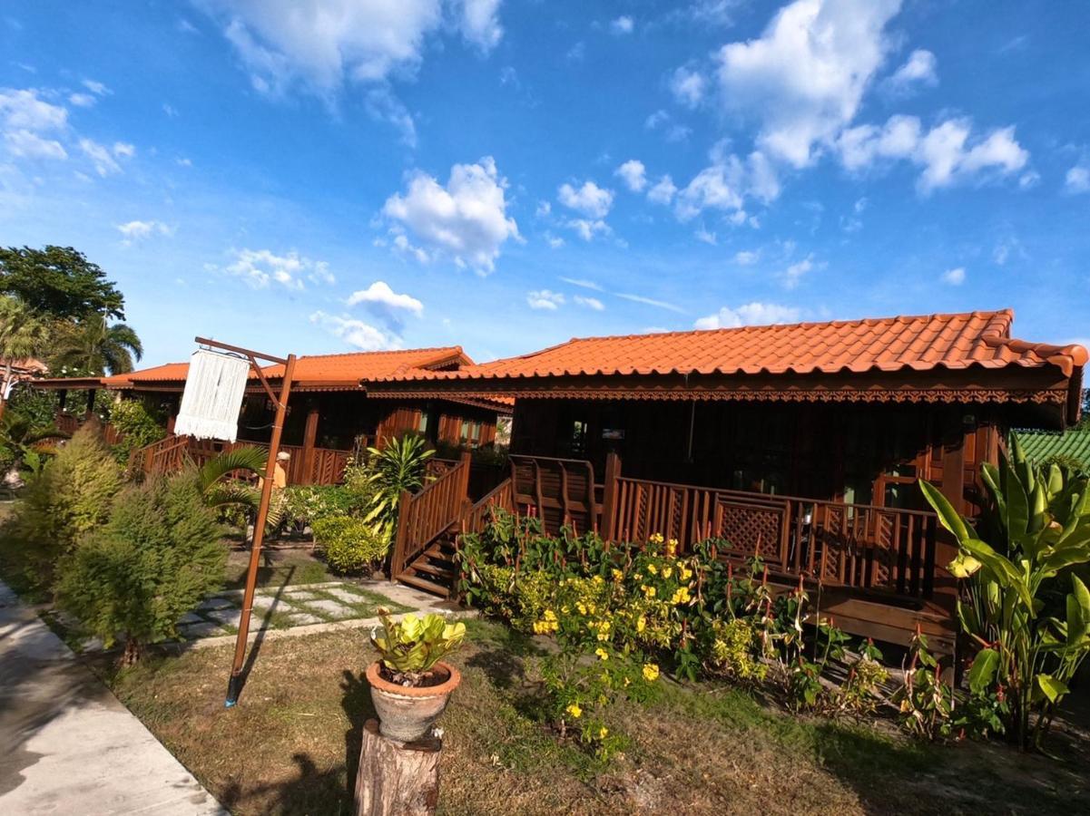 Bu-Nga Resort Koh Lipe Zewnętrze zdjęcie