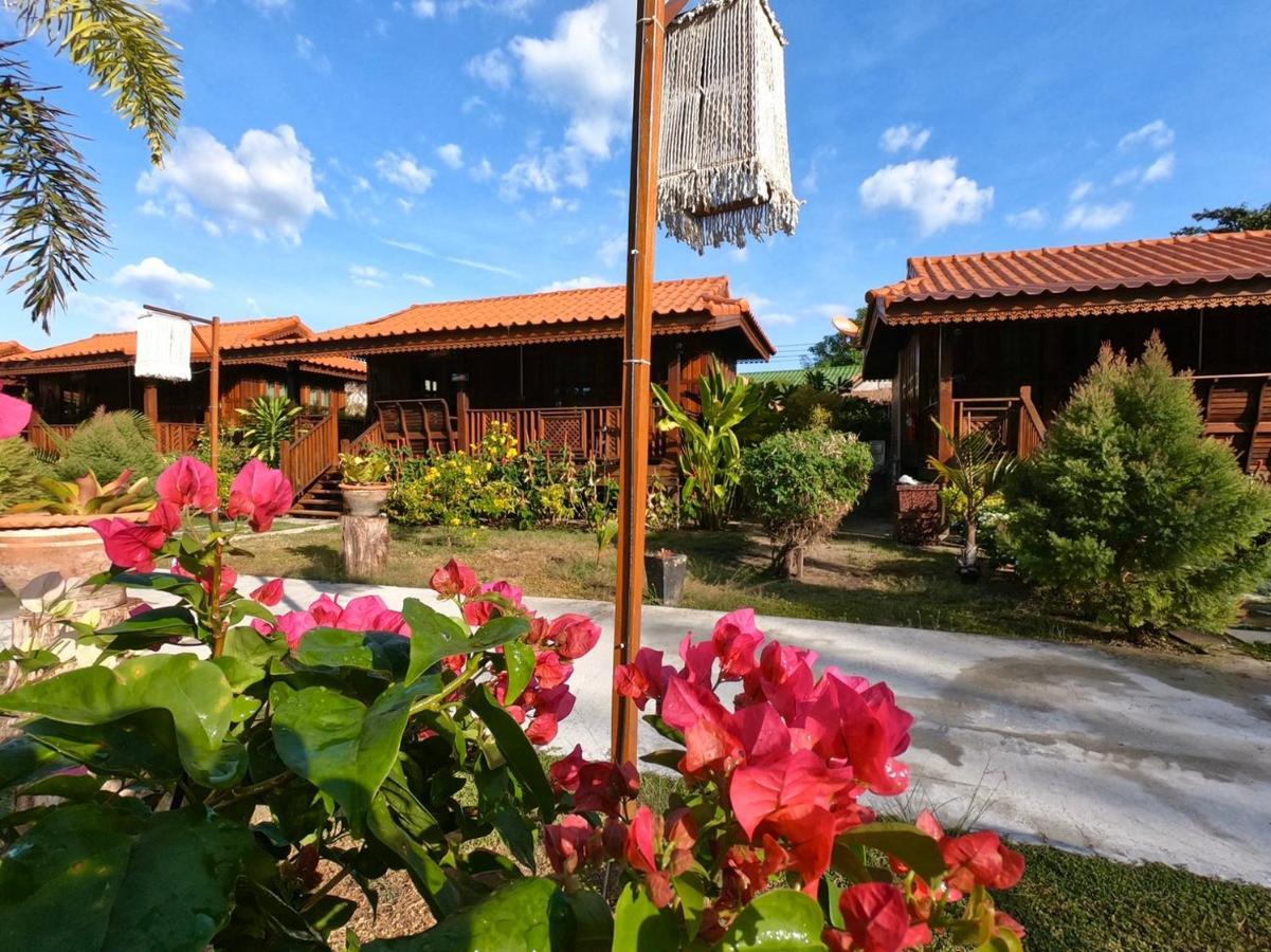 Bu-Nga Resort Koh Lipe Zewnętrze zdjęcie